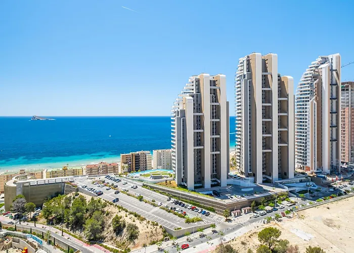 Sunset Waves 18-35 Poniente Beach Resort