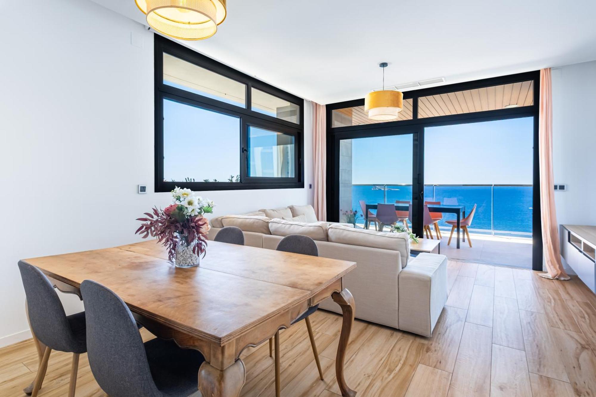 Apartment Sunset Waves 18-35 Poniente *